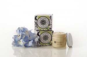 eyecreamwithhydrangeaMYFAV